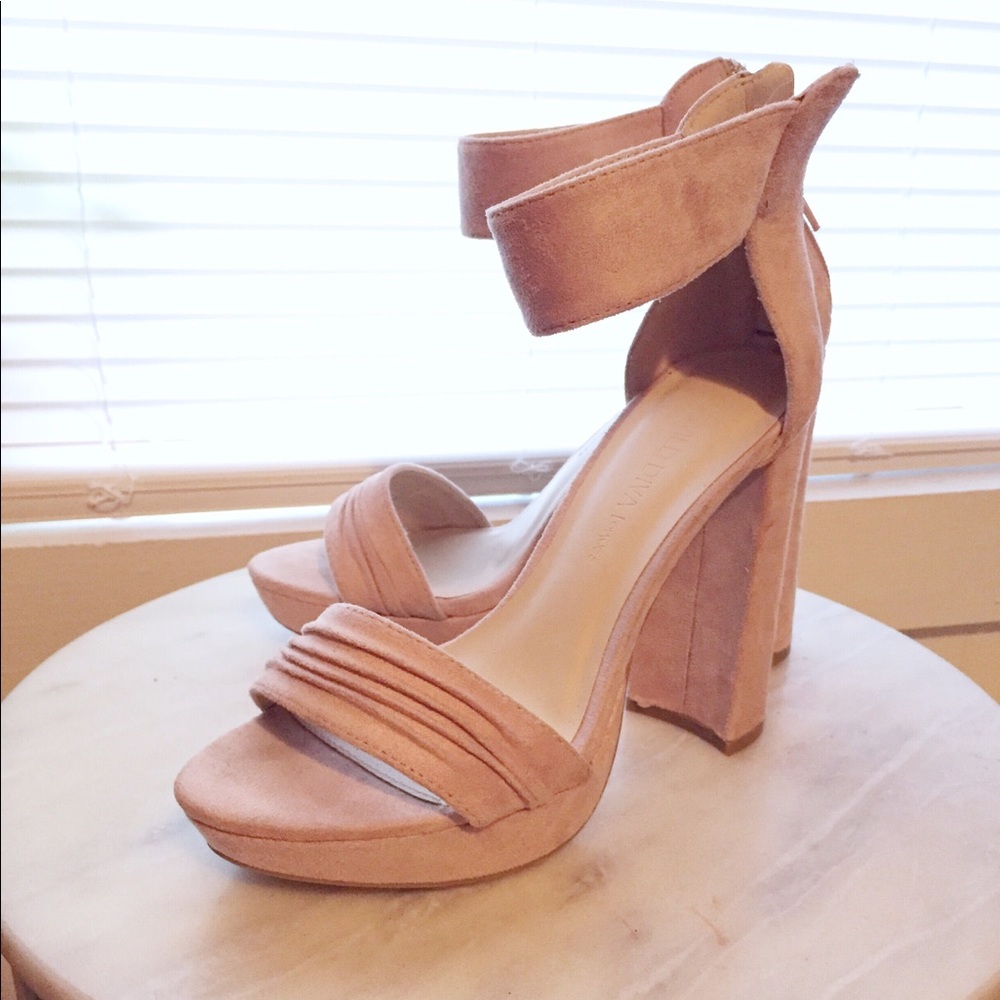 Pink suede block heels. Wild Diva Lounge.